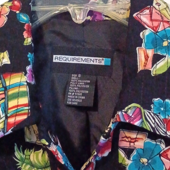 Requirements, womens quilt style snap front jacket.  SZ S. - Picture 2 of 7